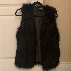 H&M fluffy vest